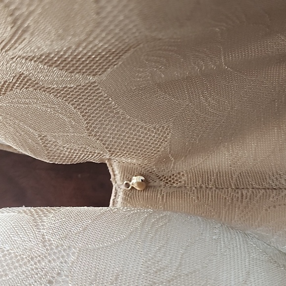 Cacique Beige Floral Lace Bra - 42DDD - Picture 2 of 7